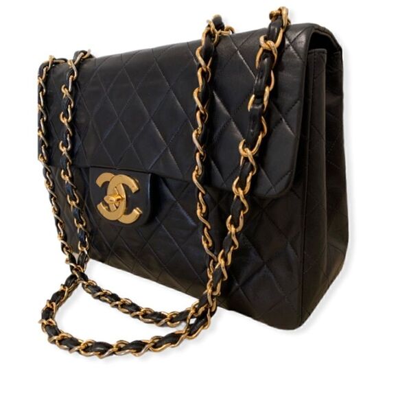 Classic Large Black Quilted Chanel Flap Bag - Picture 4 of 16